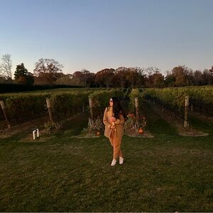 Meet your Posher, Nicole